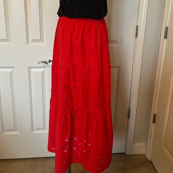 A New Day red eyelet skirt - Picture 3 of 8
